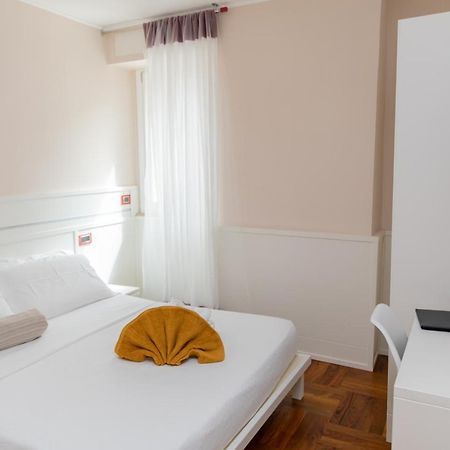 Hotel Emma 12 à Rome Extérieur photo