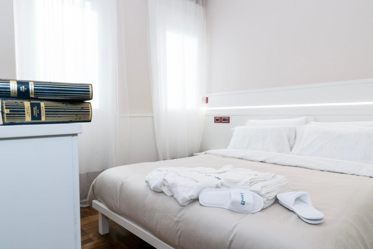 Hotel Emma 12 à Rome Extérieur photo