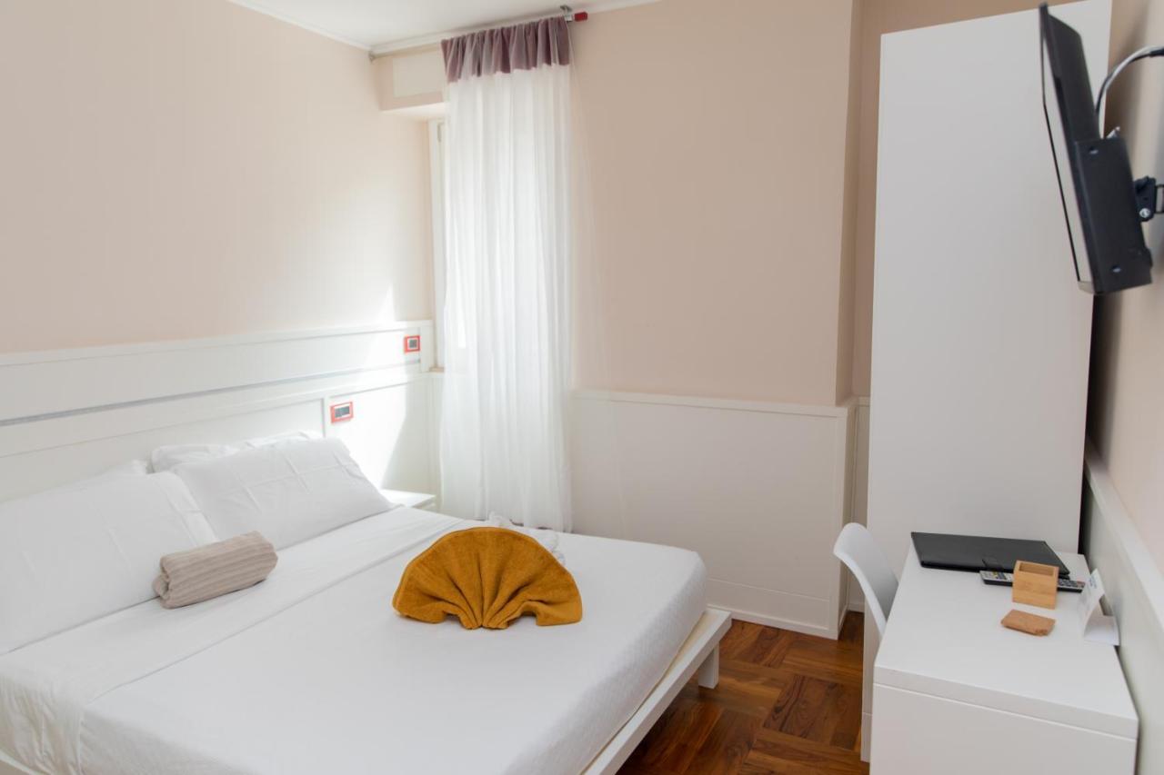 Hotel Emma 12 à Rome Extérieur photo