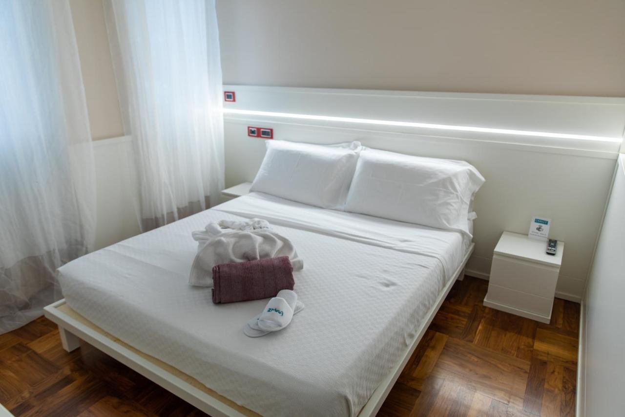 Hotel Emma 12 à Rome Extérieur photo