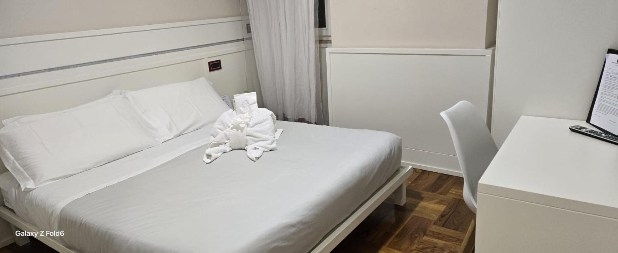Hotel Emma 12 à Rome Extérieur photo